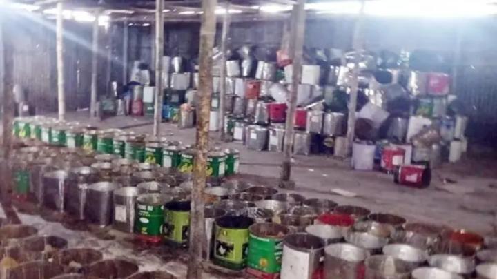 ফরিদপুরে ভেজাল গুড়ের কারখানার সন্ধান ৬ হাজার কেজি গুড় ধ্বংস